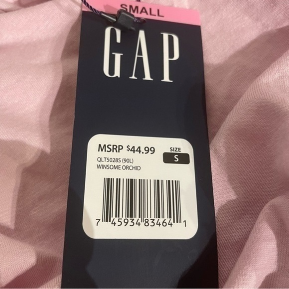 GAP Flutter Sleeve Eyelet Top Tee T-shirt small Lavender Blouse Purple NWT - Picture 8 of 10